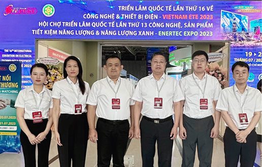 海阔天高 ，，，，“颐越”千里